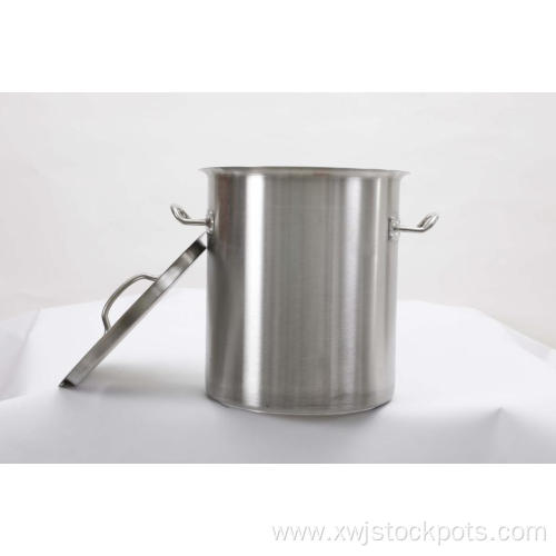 Durable and attractive soup pot stockpot